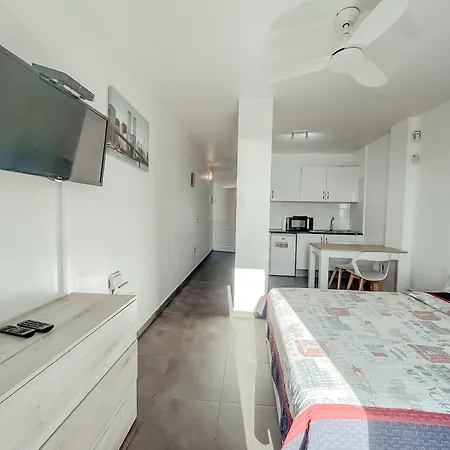 Victoria Beachfront Studio, Perfect Location In Americas Appartement Playa de las Américas