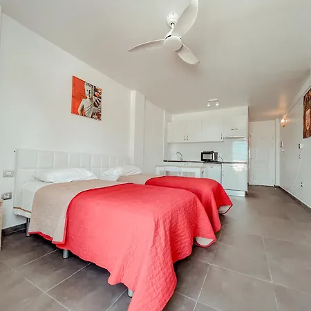 Victoria Beachfront Studio, Perfect Location In Americas Appartement