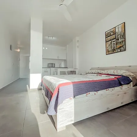 Appartement Victoria Beachfront Studio, Perfect Location In Americas *