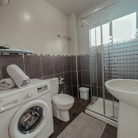Victoria Beachfront Studio, Perfect Location In Americas Playa de las Américas